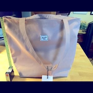 NWT Herschel Supply Co